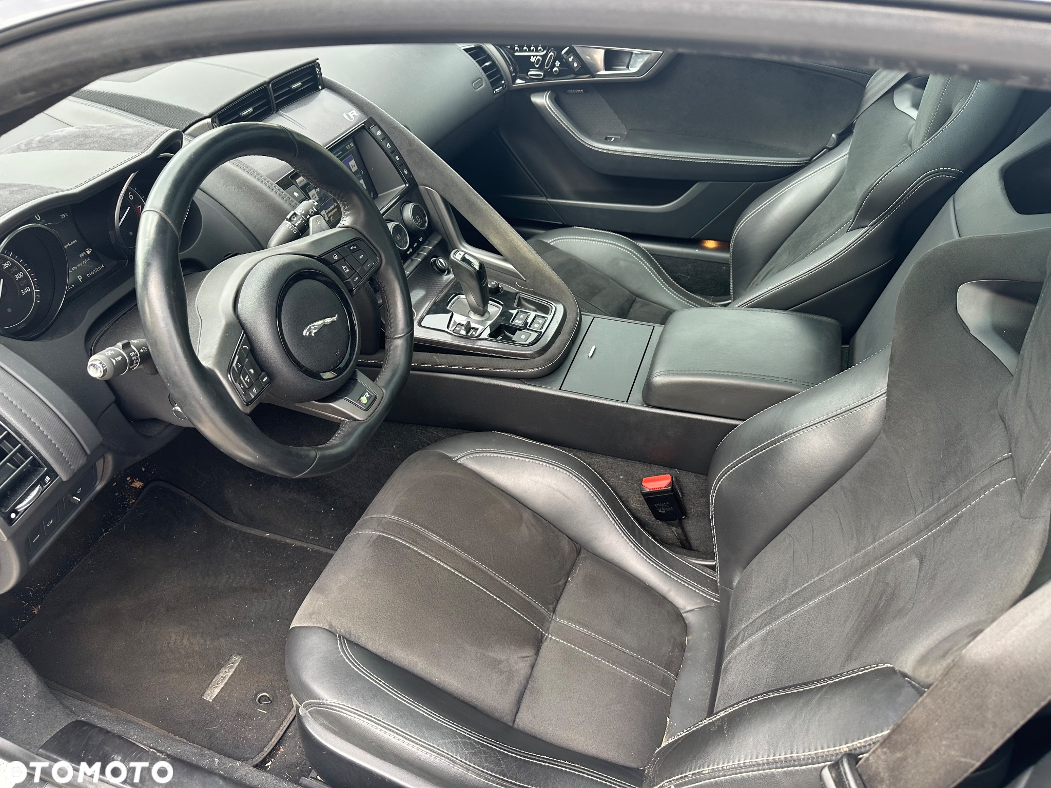 Jaguar F-Type R Coupe AWD - 14