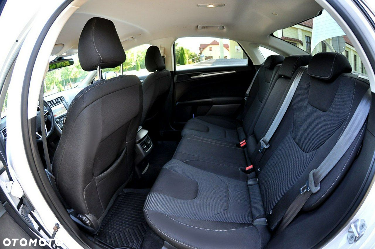 Ford Mondeo - 10