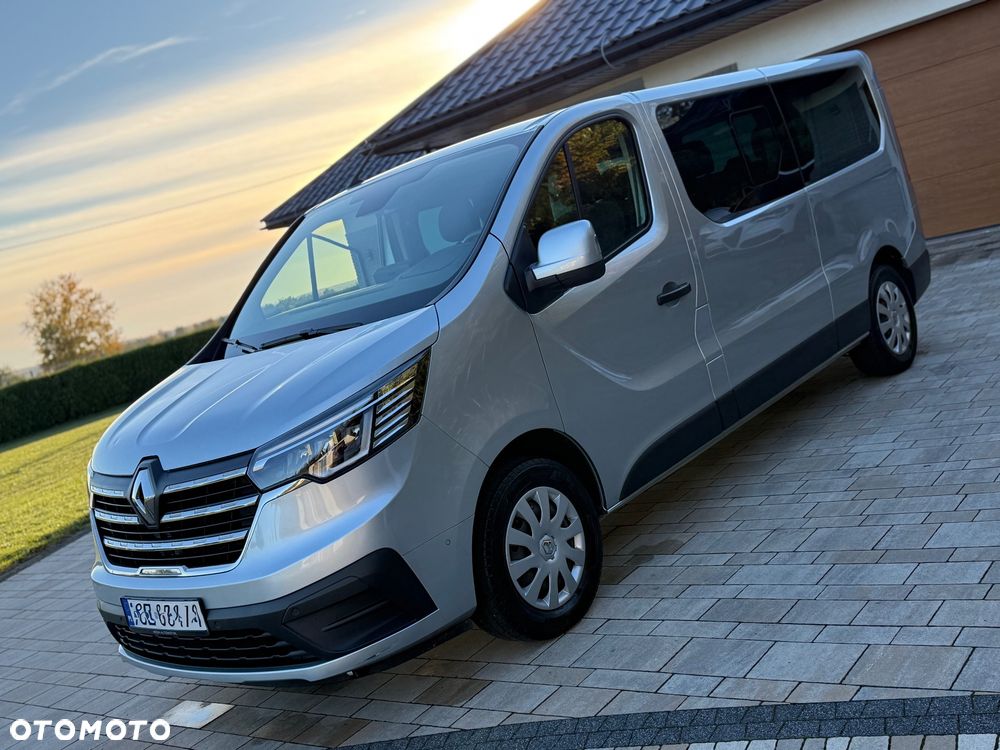 Renault Trafic 2023 photo 3