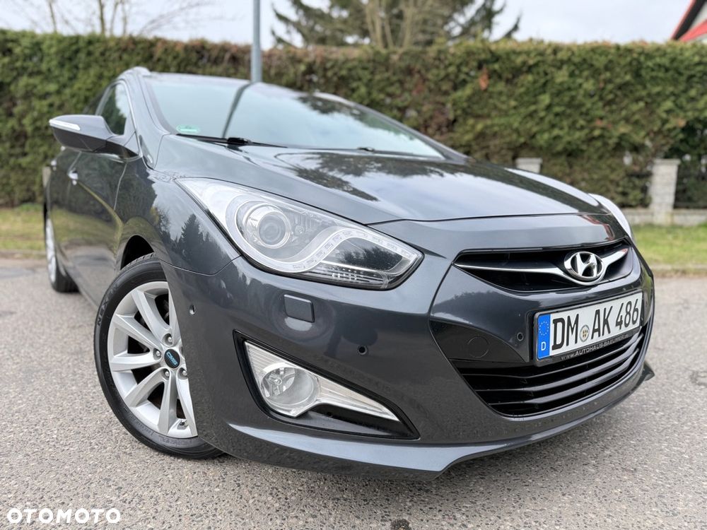 Hyundai i40 Kombi 1.7 CRDi DCT Premium - 10