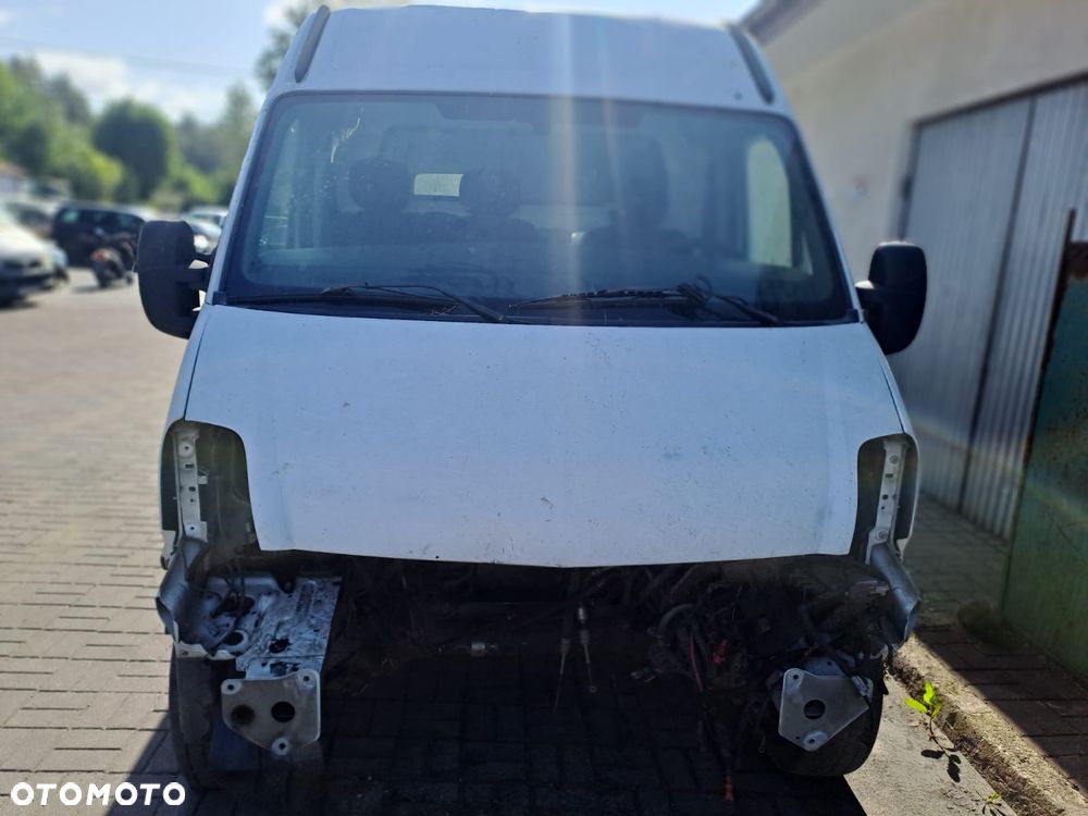 Renault Master II FL (03-10r.) 2.5D 114KM. Silnik G9U (754) - C150525 Skrzynia PK6 (080) - C033236 lakier O389 – Ice White BC.Cały na części.GWARANCJA !!! Przód Tył Zestaw Komplet Drzwi Klapa Zderzak Błotnik Maska Grill Atrapa Szyba Pas Lampa Lusterko Boczki Fotel Kanapa Kokpit Deska Rozdzielcza Przełącznik Włącznik Sterownik Przewody Wiązka Instalacja Moduł Komputer Czujnik Listwa Pompa Alternator Wtryski Głowica Rozrusznik Kompresor Sprzęgło Dwumas Silnik Skrzynia ABS Klimatyzacji Paliwa Wspomagania Kolektor Turbina Przepustnica Zawór Chłodnica Koło Hak Belka Sanki Zawieszenie Mcpherson Półoś Amortyzator Wydech Tłumik Zacisk Most - 3