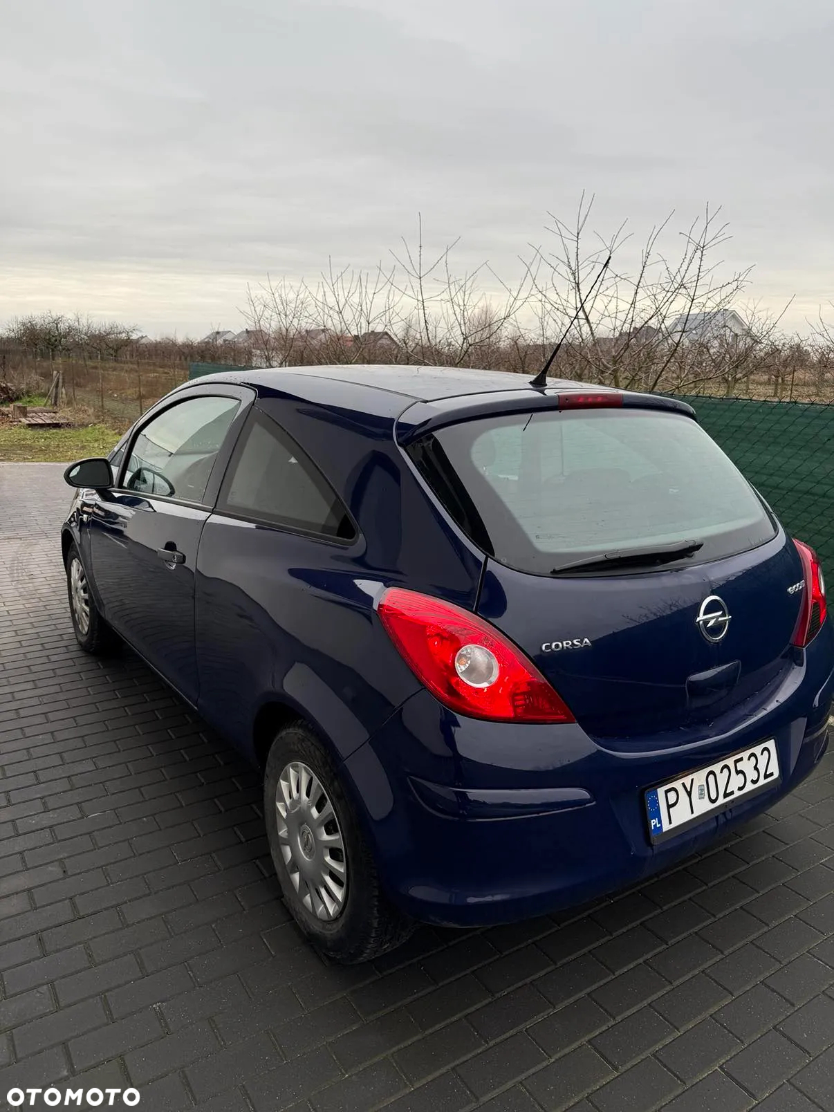 Opel Corsa 1.2 16V Essentia - 4