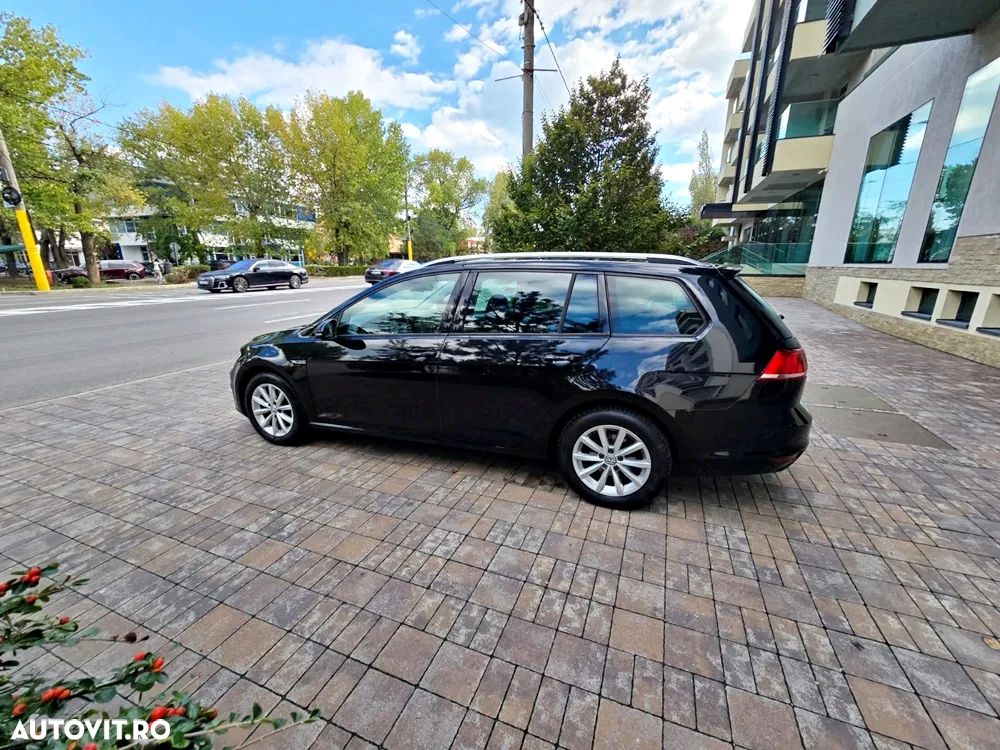 Volkswagen Golf 1.6 TDI BlueMotion Technology DSG Lounge - 6