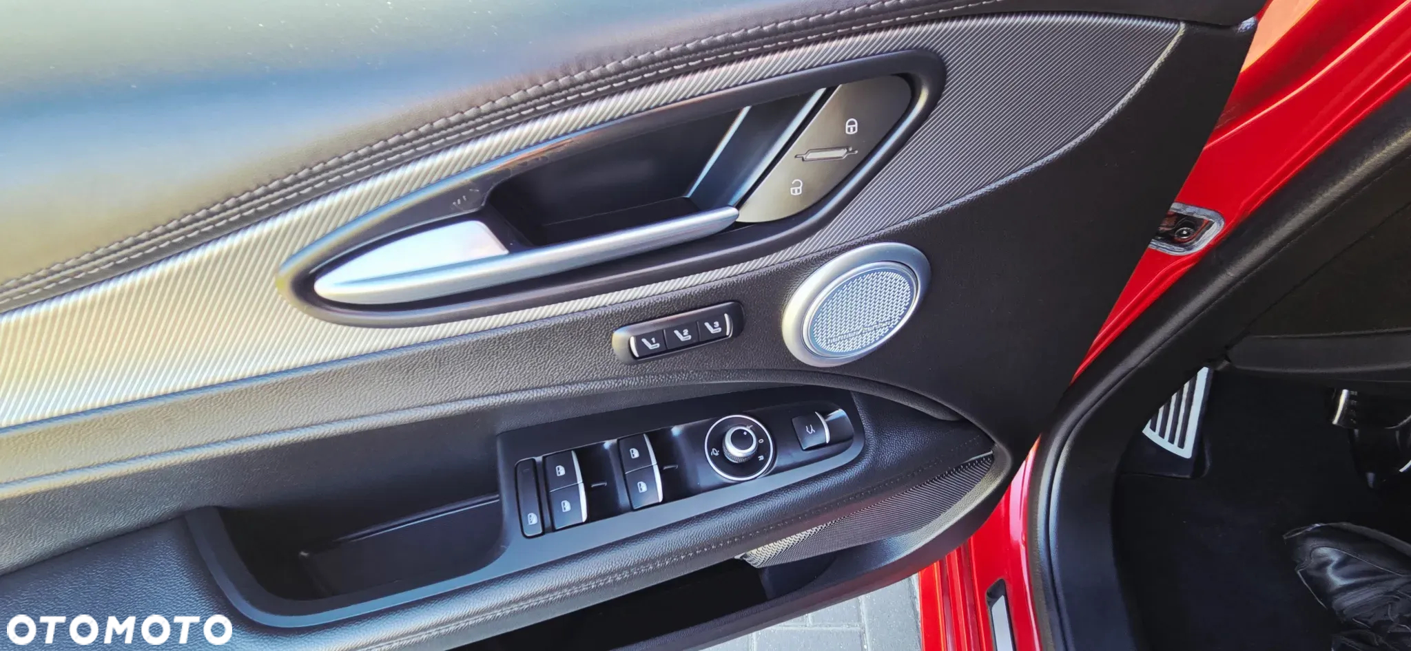 Alfa Romeo Stelvio 2.0 Turbo 16V AT8-Q4 Veloce - 29