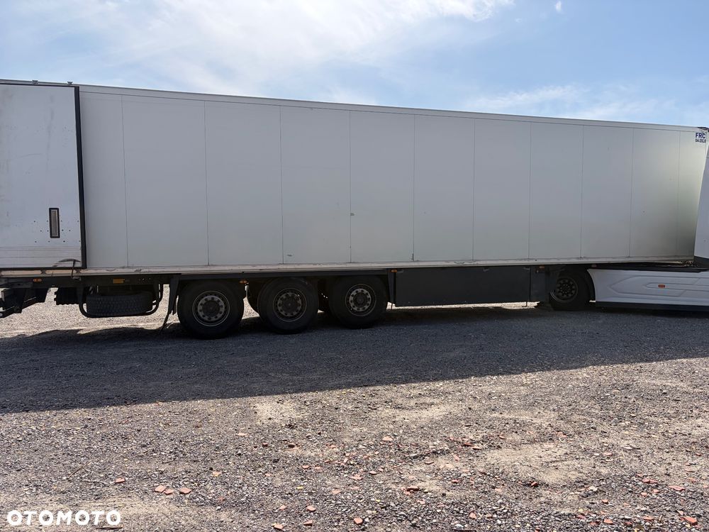 Schmitz Cargobull SKO24 - 2