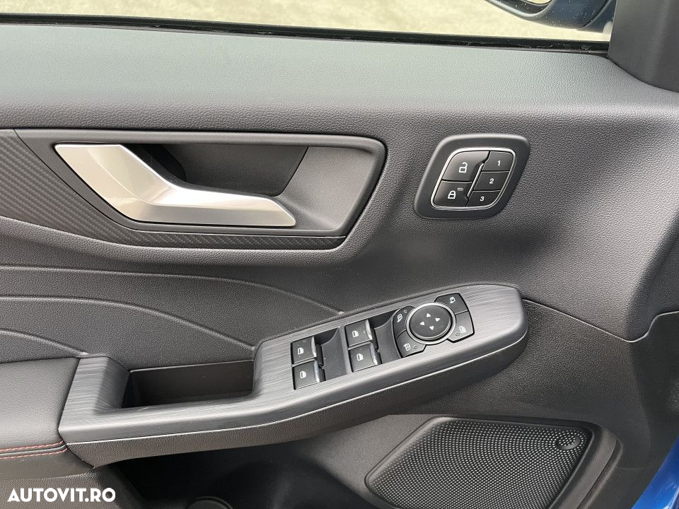 Ford Kuga - 9