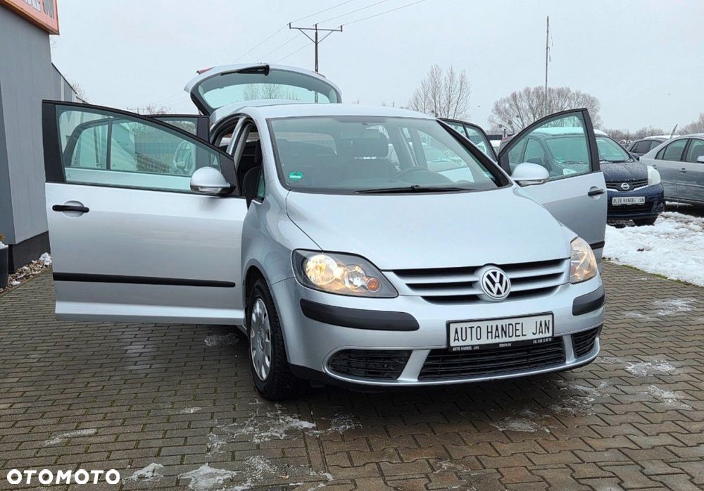 Volkswagen Golf Plus - 25