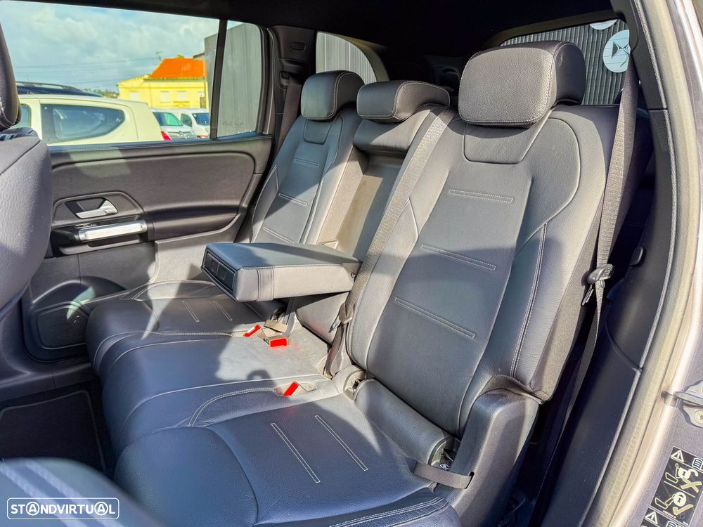 Mercedes-Benz GLB 200 d AMG Line - 30