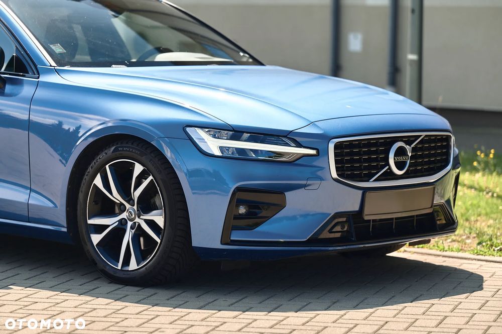 Volvo V60 D4 AWD Geartronic R-Design - 23