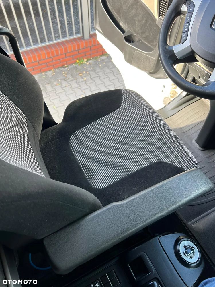 MAN Tgx 18.500 mały przebieg 2017 retarder sprowadzony 2 łóżka serwis lodówka wron-pol - 40