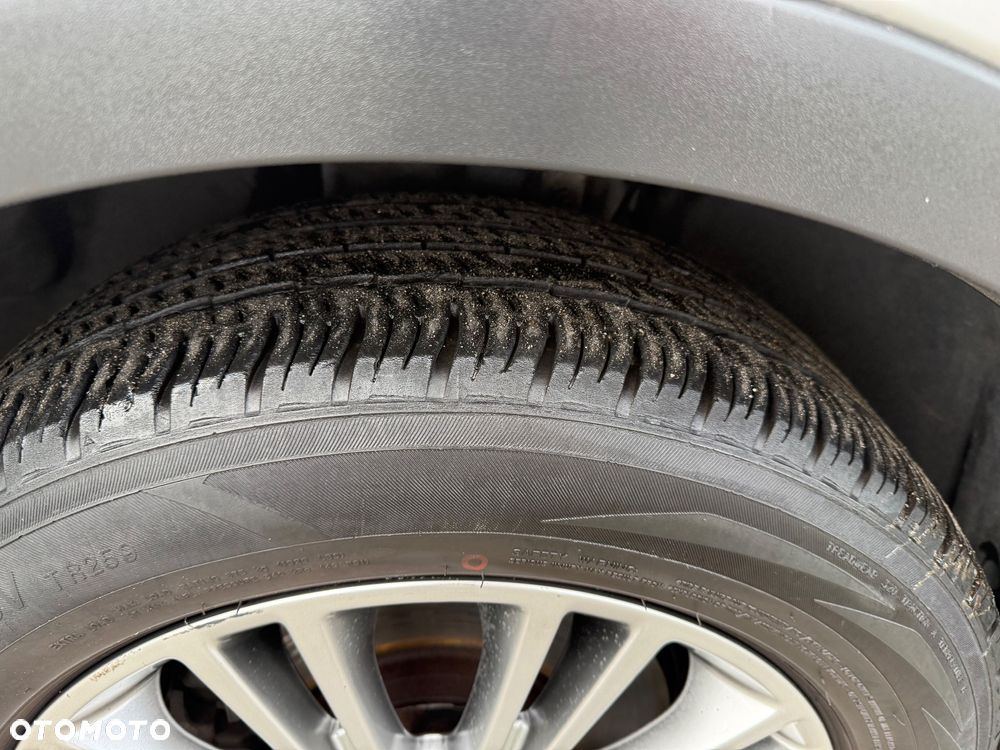 Ford Kuga 2.0 TDCi 2x4 Champions Edition - 23