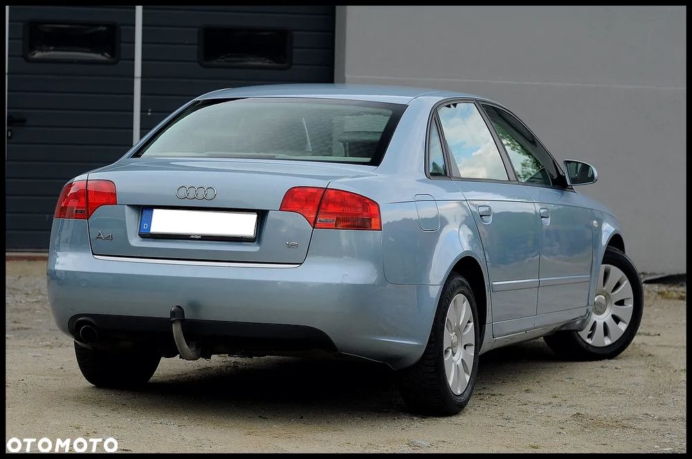 Audi A4 Limousine - 3