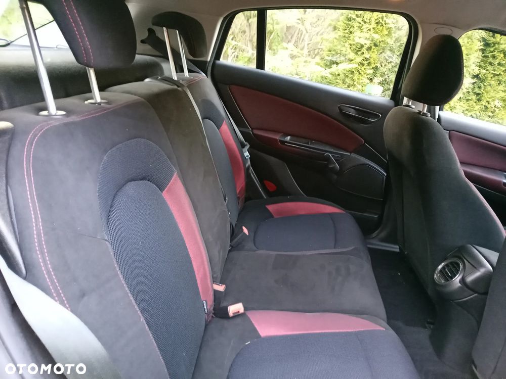 Fiat Bravo 1.4 T-JET 16V Dynamic Euro5 - 14