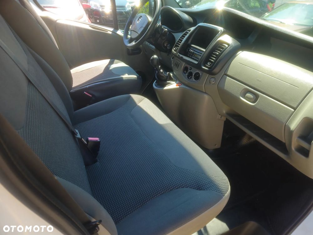 Opel VIVARO - 36