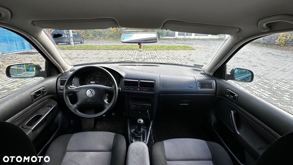 Volkswagen Golf - 19