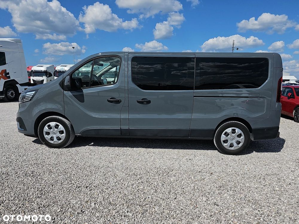 Renault Trafic 2.0 dCi - 9