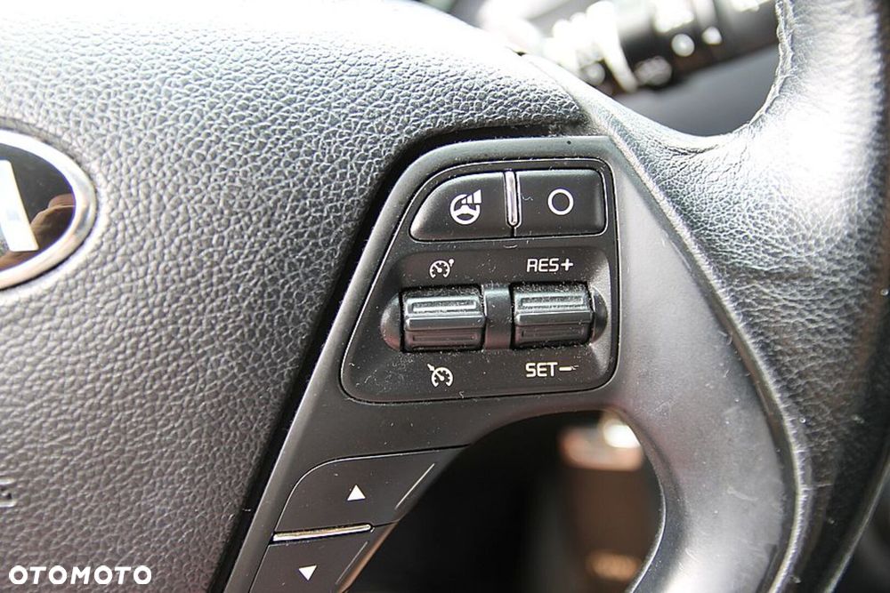 Kia Ceed - 35
