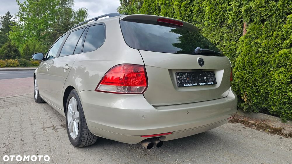 Volkswagen Golf - 11