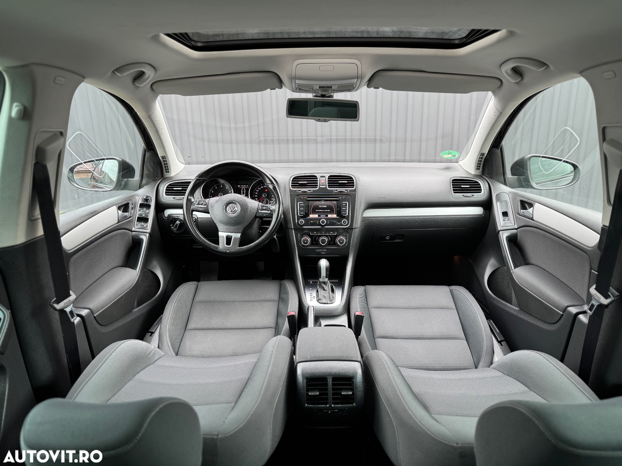 Volkswagen Golf - 13