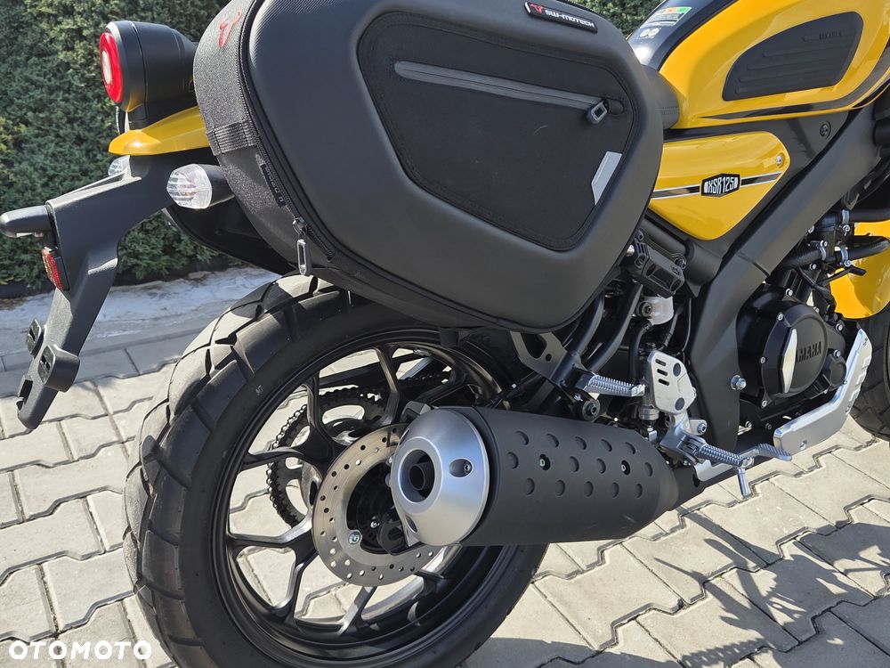 Yamaha XSR - 12