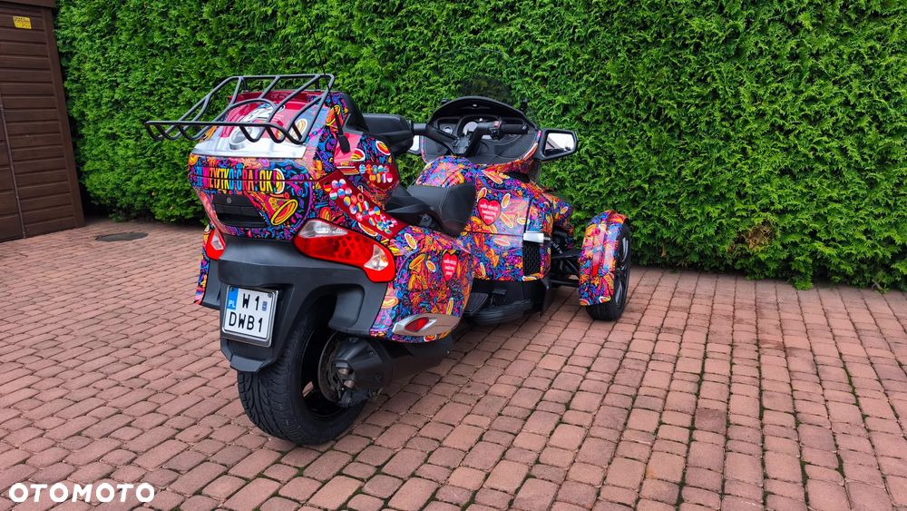 Can-Am Spyder - 4
