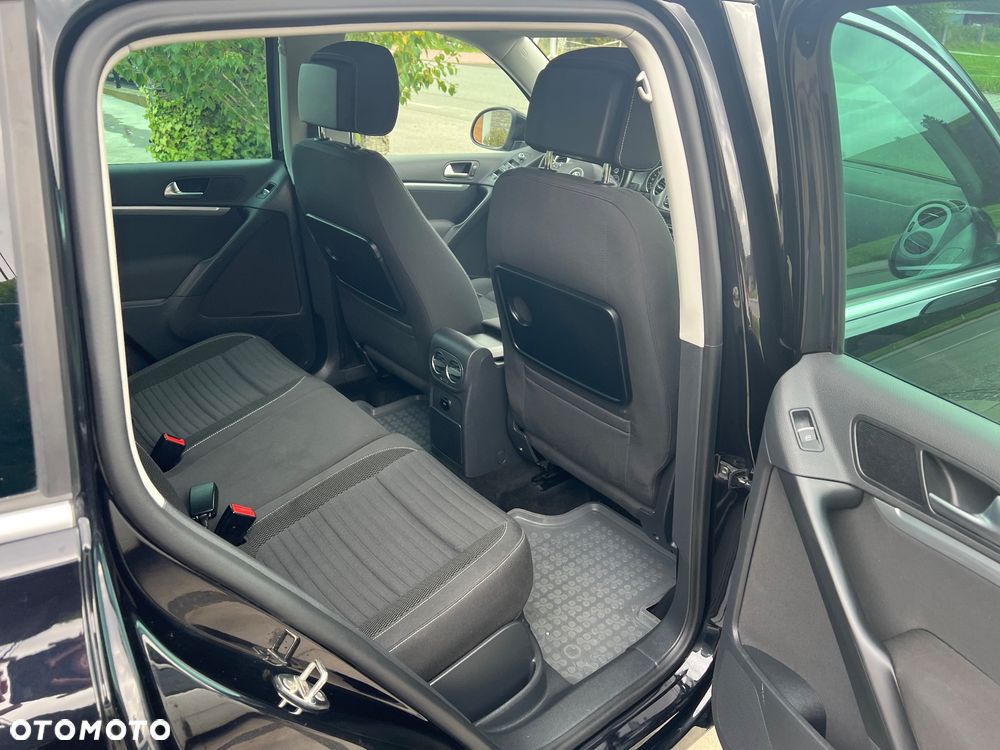 Volkswagen Tiguan 2.0 TDI 4Mot R-Style DSG - 29