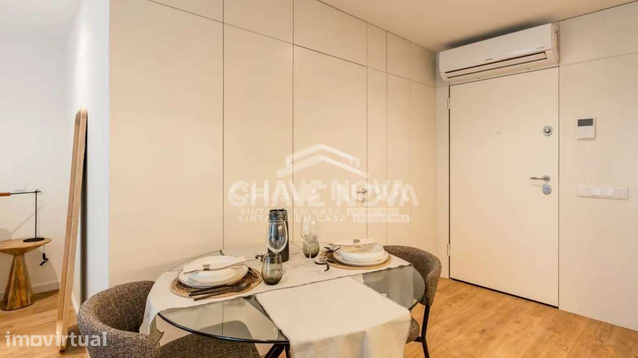 T0 Como Novo c/ Terraço e Garagem em Paranhos - Grande imagem: 5/10