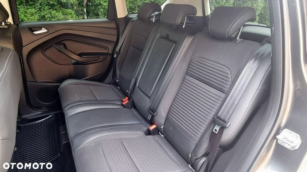 Ford Kuga - 19
