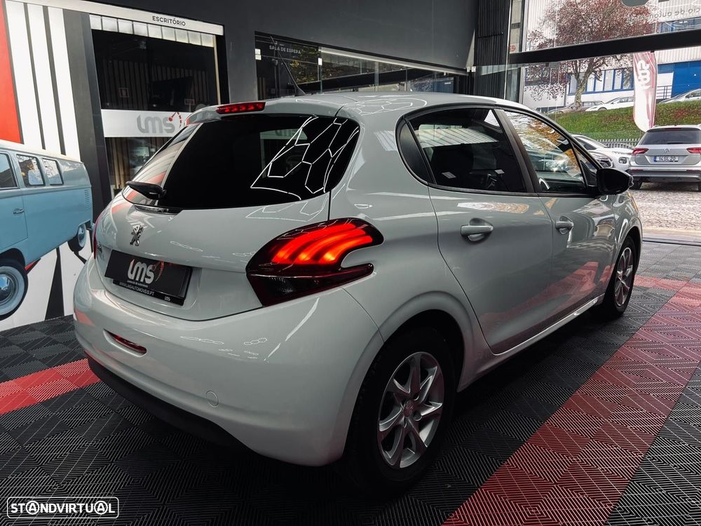 Peugeot 208 1.2 VTi Active - 10