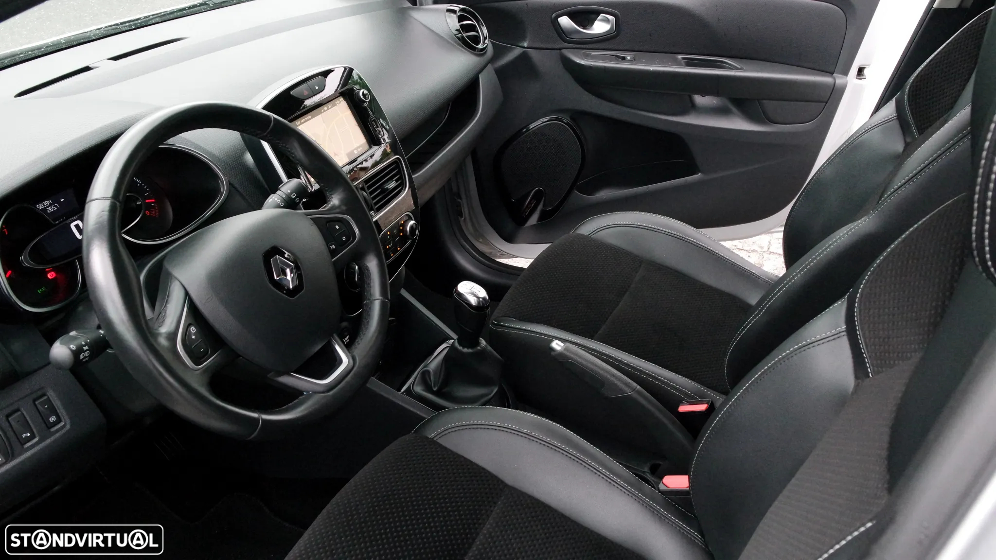Renault Clio 0.9 TCE Dynamique S - 37