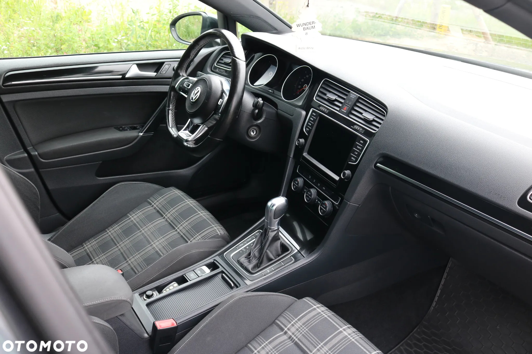 Volkswagen Golf VII 2.0 TDI BMT GTD DSG - 11