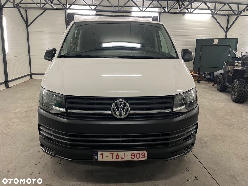 Volkswagen Transporter - 10