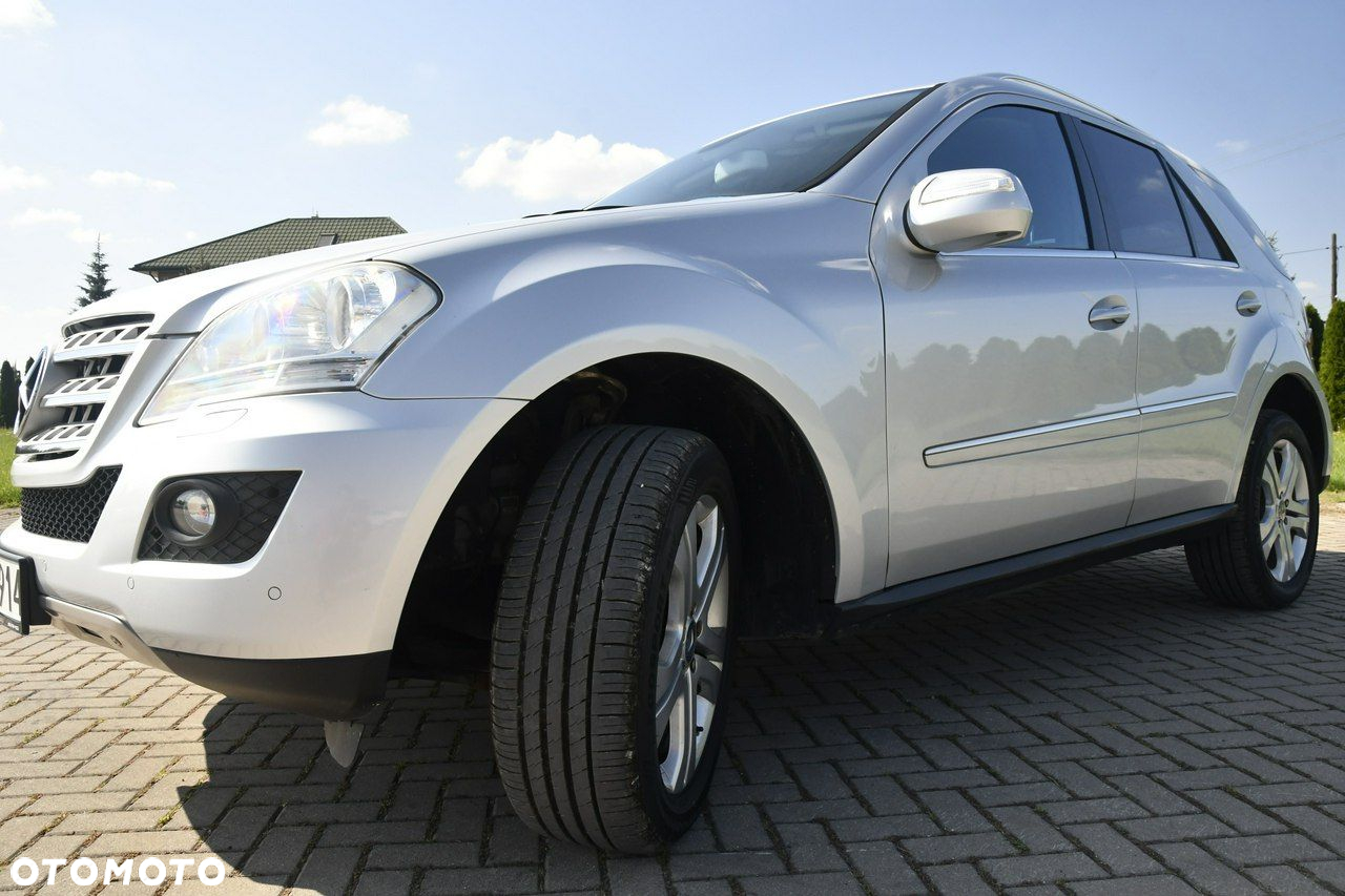Mercedes-Benz ML - 15