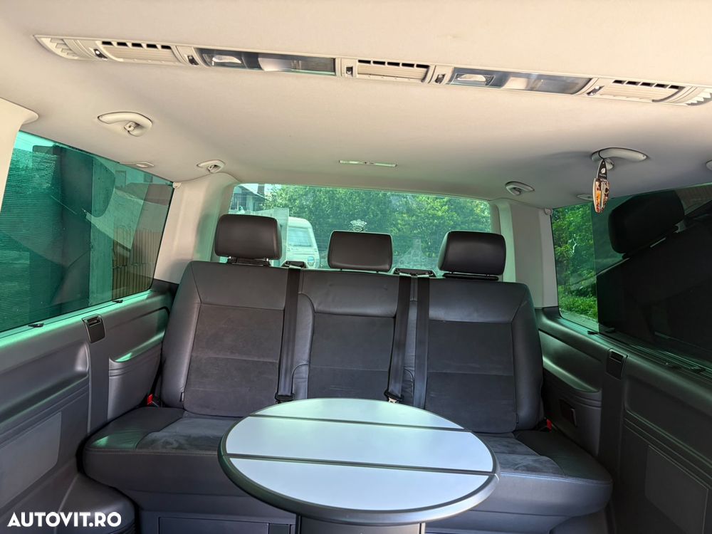Volkswagen Multivan - 22