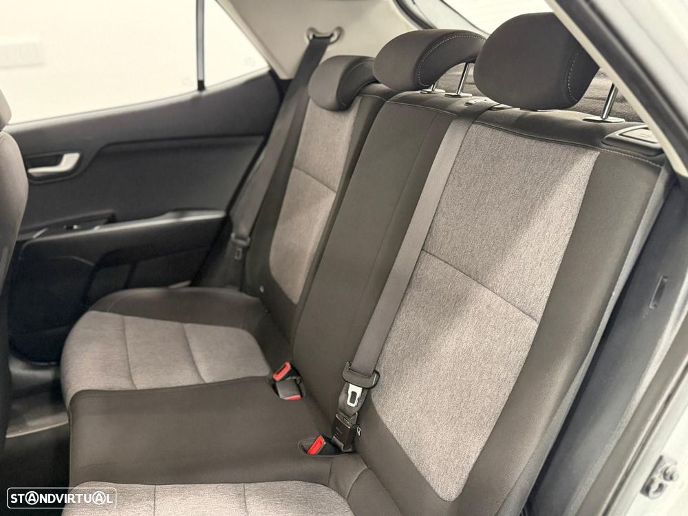 Kia Stonic 1.0 T-GDI Tech - 5