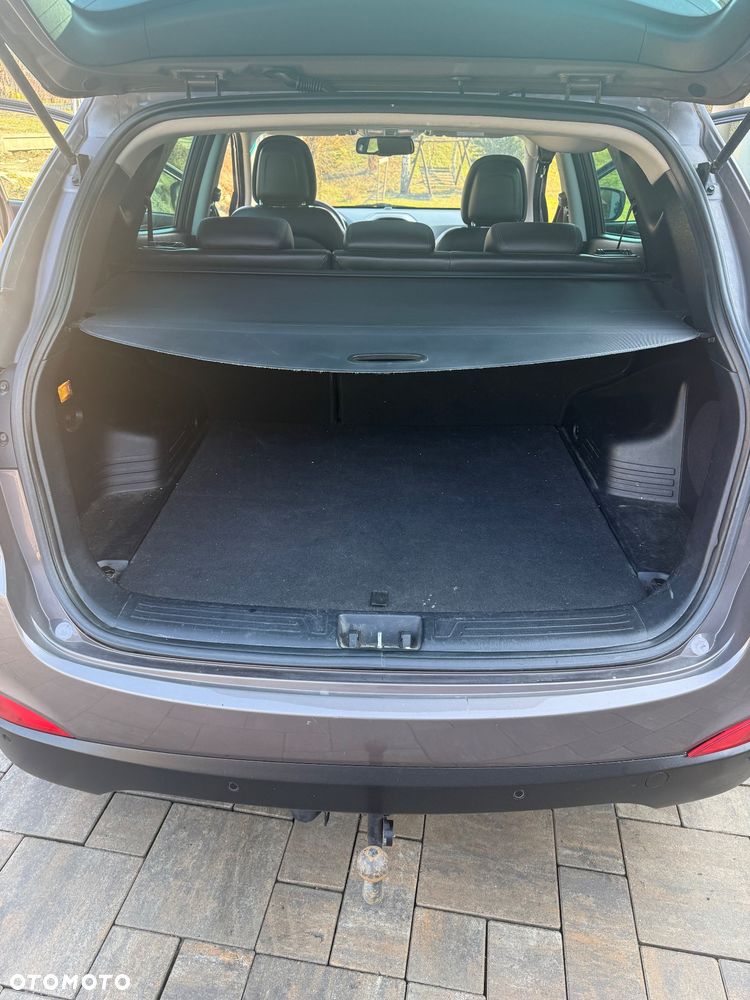 Hyundai ix35 2.0 CRDi 4WD Premium - 12