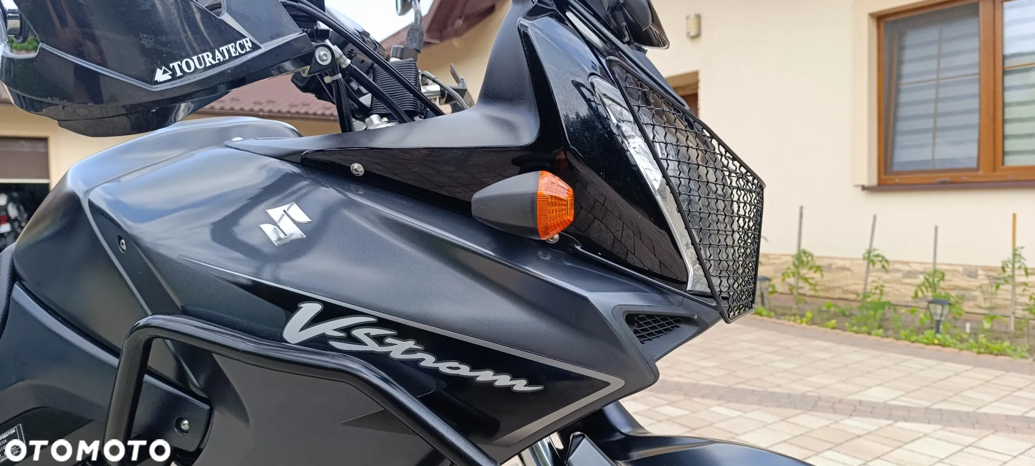 Suzuki V-STROM - 29