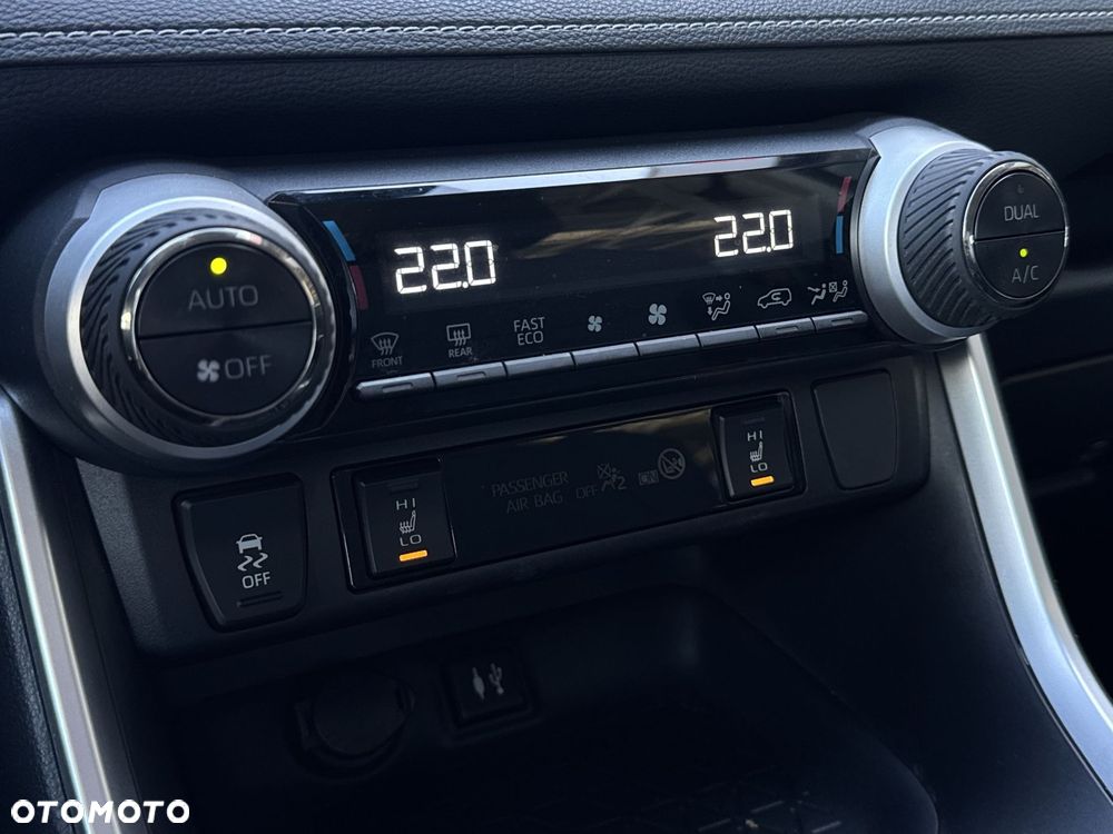 Toyota RAV4 - 24