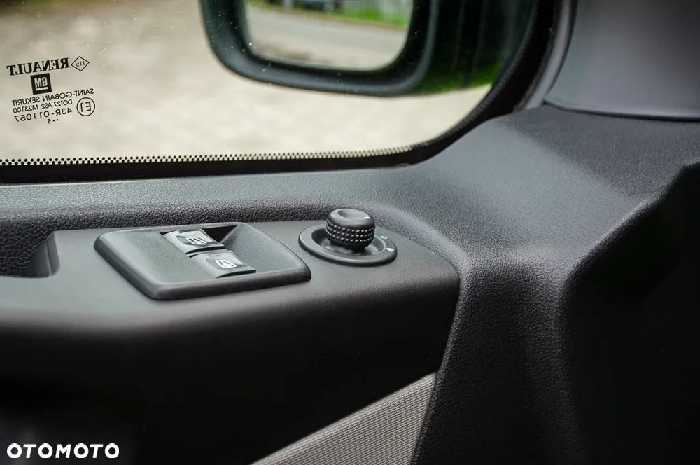 Renault Trafic - 38