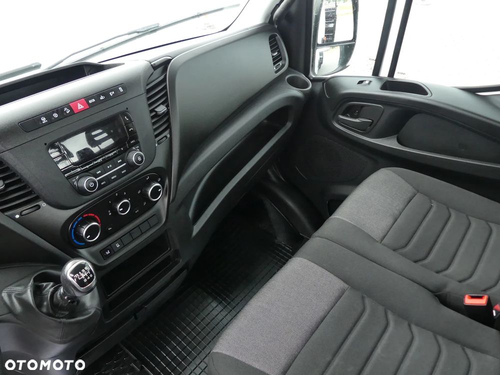 Iveco DAILY 50C16 / WYWROTKA + HDS FASSI F40 / 3- STR KIPER / - 19