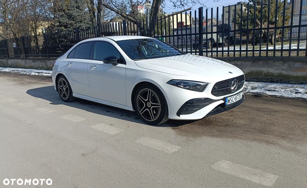 Mercedes-Benz Klasa A 180 7G-DCT AMG Line - 3