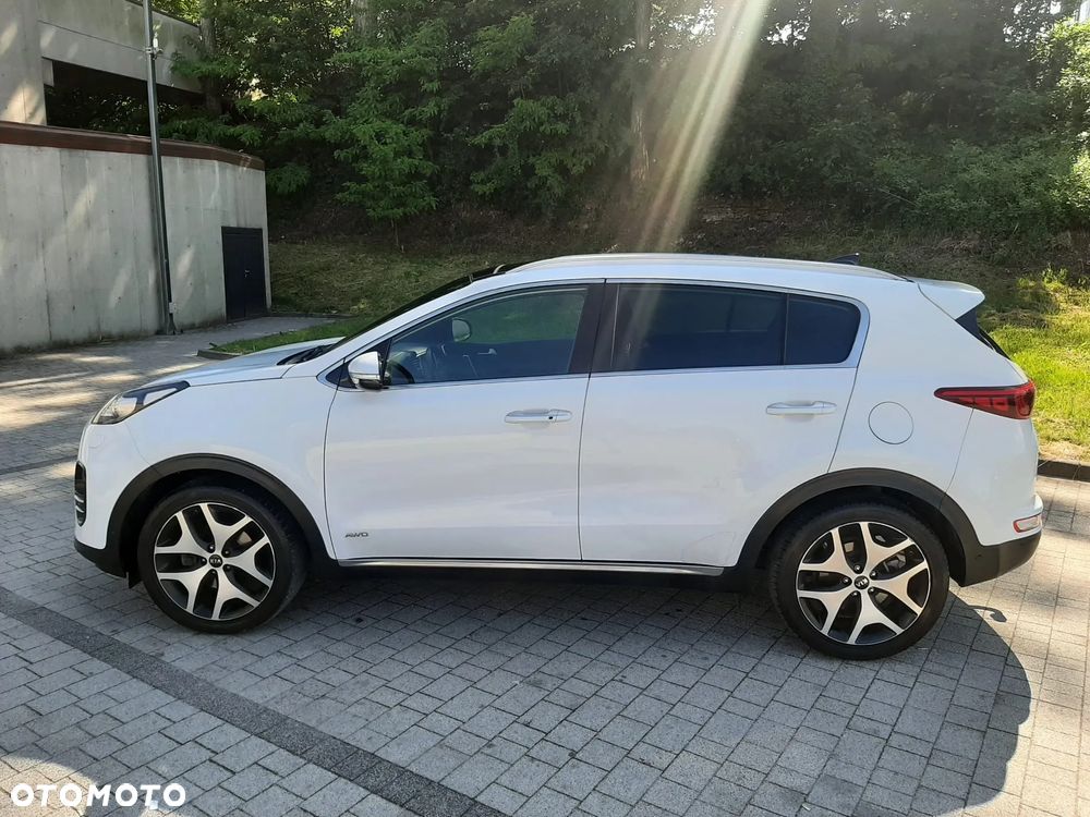 Kia Sportage 2,0 CRDI AWD GT Line - 3