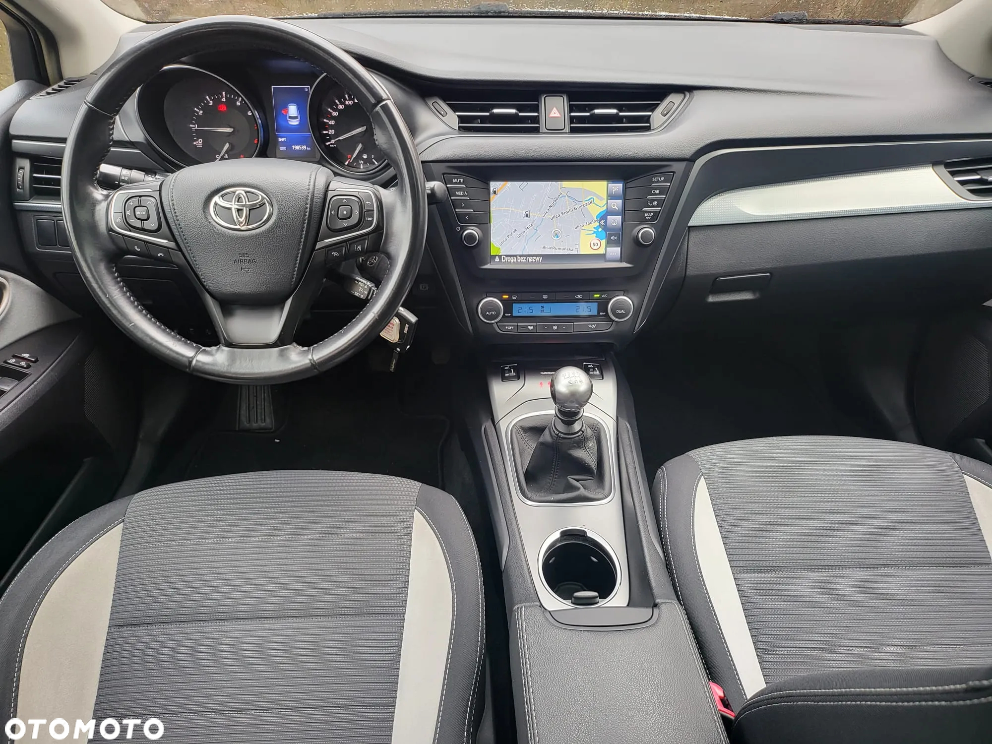 Toyota Avensis Touring Sports 1.8 Executive - 22
