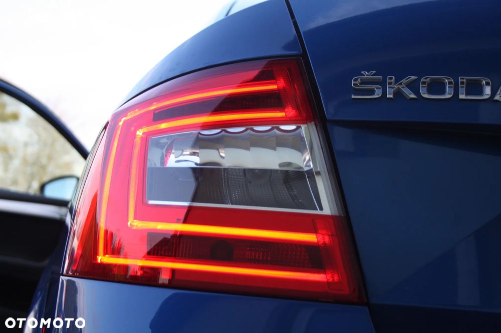 Skoda Octavia 2.0 TDI Premium Edition - 6