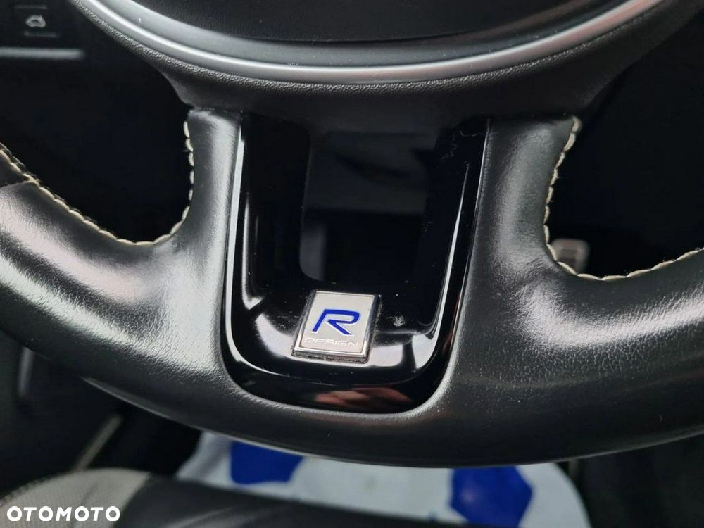 Volvo V60 D4 Geartronic R-Design - 24