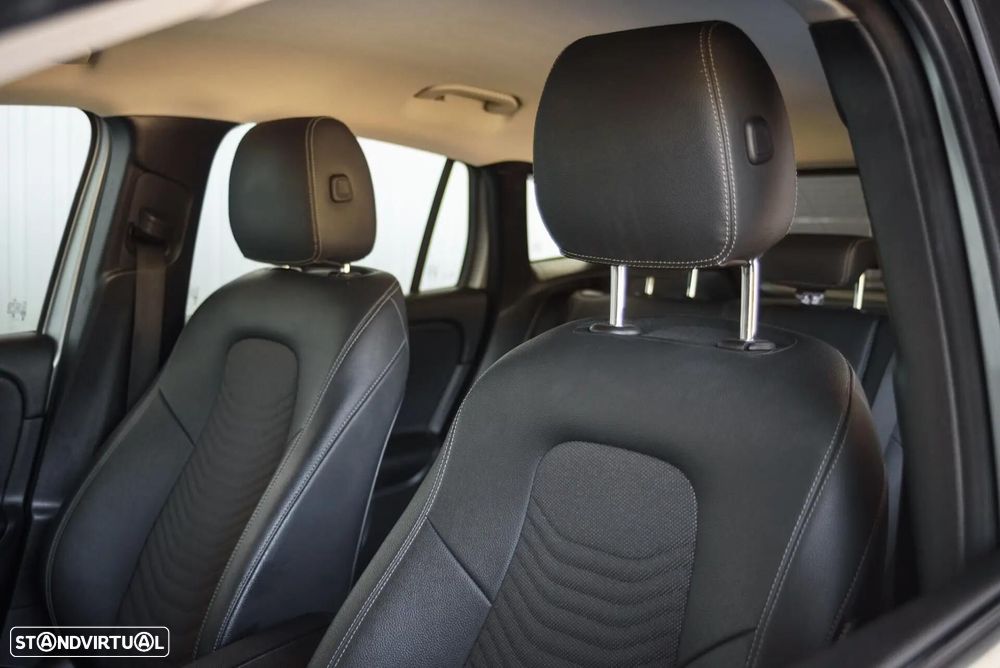 Mercedes-Benz GLA 180 d Style - 28