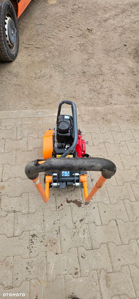 Zagęszczarka gruntu Belle LC3228 PCLX 400 WACKER - 3