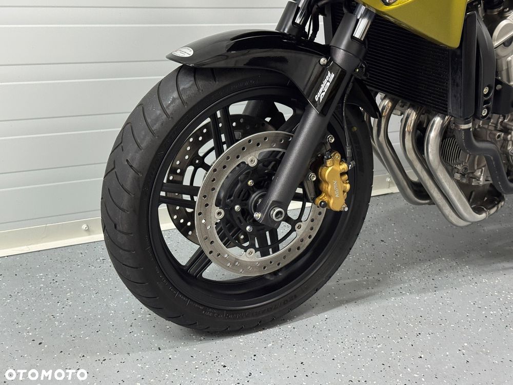 Honda CBF - 24