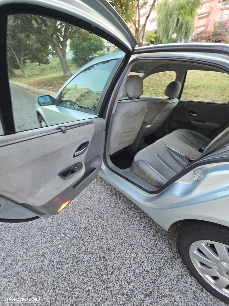 Renault Laguna 1.6 Dynamique - 26