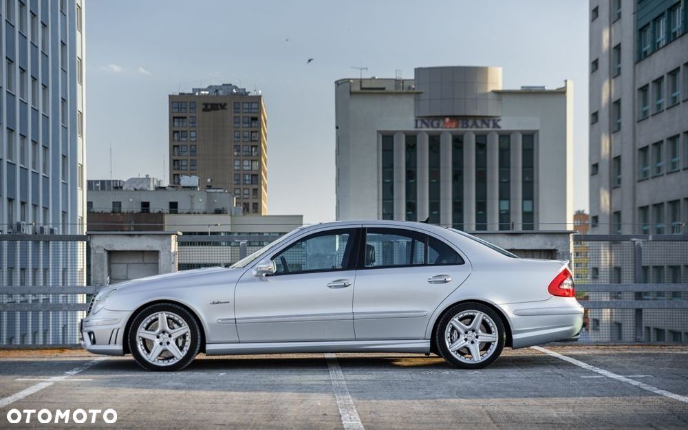 Mercedes-Benz Klasa E 63 AMG - 4